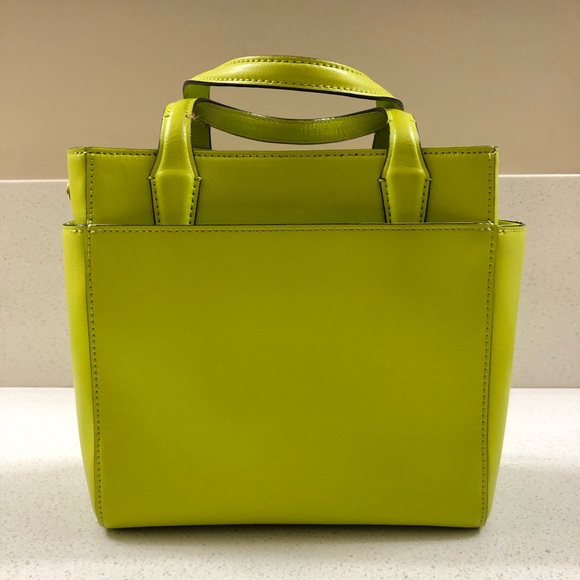 Auth Diane von Furstenberg DVF On the Go Mini Leather Crossbody Handbag - Picture 6 of 16